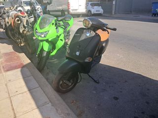 Piaggio ET 4 2001-thumb-2