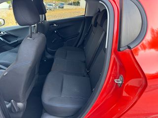 Peugeot 208 2017 1.2 VTi Style-thumb-7