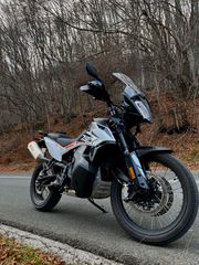 KTM 790 Adventure 2019 AKRAPOVIČ-thumb-1