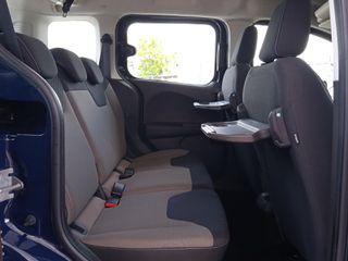 Ford Tourneo Courier 2019 TDCi Trend 1.5*Πολυμορφικό*ΕΛΛΗΝΙΚΟ*-thumb-41
