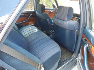 Mercedes-Benz 500 1982 SE-thumb-12