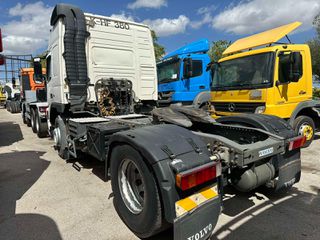 Volvo 2004 FM 380-thumb-2