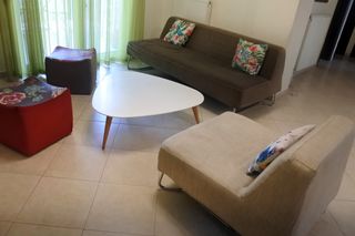 Calligaris Ιταλικός Τριθέσιος καναπές, πολυθρόνα, και 2 σκαμπό