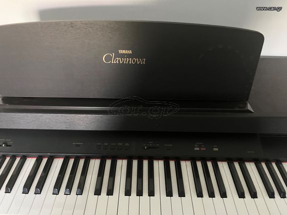 Ηλεκτρικό πιάνο Yamaha Clavinova