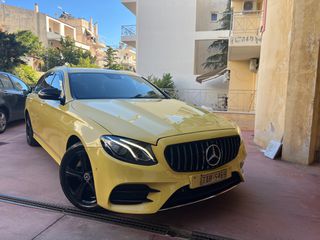 Mercedes-Benz E 220 '17 E220d T AMG LINE