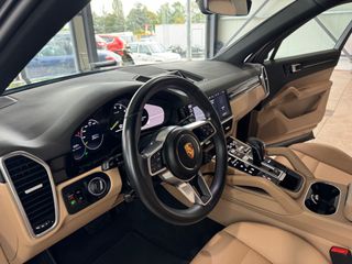 Porsche Cayenne 2021 E HYBRID PLUG IN / PANORAMA-thumb-17
