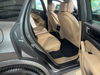 Porsche Cayenne 2021 E HYBRID PLUG IN / PANORAMA-thumb-30