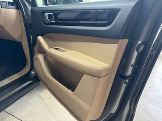 Porsche Cayenne 2021 E HYBRID PLUG IN / PANORAMA-thumb-32