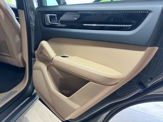 Porsche Cayenne 2021 E HYBRID PLUG IN / PANORAMA-thumb-33