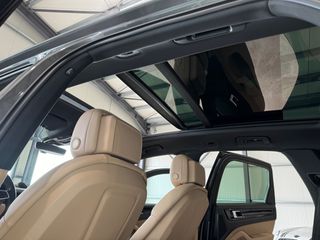 Porsche Cayenne 2021 E HYBRID PLUG IN / PANORAMA-thumb-23