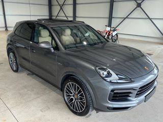 Porsche Cayenne 2021 E HYBRID PLUG IN / PANORAMA-thumb-3