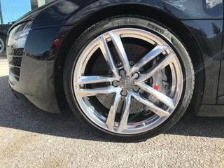 Audi R8 2013 5.2 FSI V10 Plus Coupe quattro S tronic-thumb-6