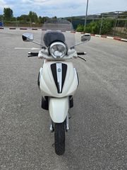 Piaggio Beverly 300i Tourer '09