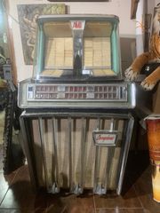 JUKE BOX AMI J 200