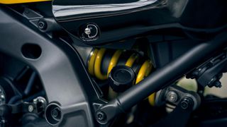 Yamaha XSR 900 2025 GP 1 ΚΟΜΜΑΤΙ  ΜΟΝΟ ΓΚΡΙ 600€ ΔΩΡΟΕΠΙΤΑΓΗ-thumb-10