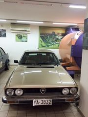 Lancia Beta 1979 1600 HPE-thumb-1