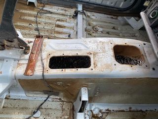 ΚΑΜΠΙΝΑ SUZUKI VITARA 3D-thumb-6