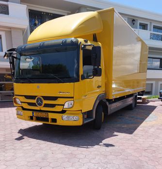 Mercedes-Benz '12 ATEGO