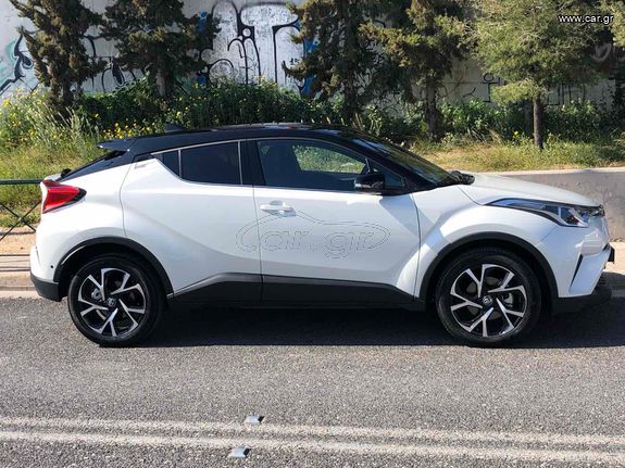 Toyota C-HR '19 CLUB BITONE