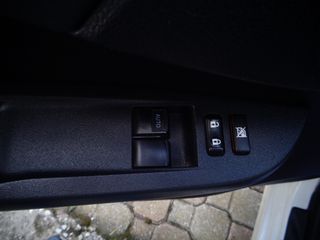 Toyota Verso-S 2015 1.4cc * DIESEL * ΟΘΟΝΗ-thumb-18