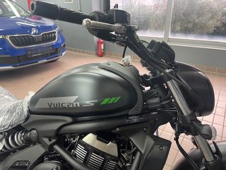 Kawasaki Vulcan S '24 61PS Metallic Matte Carbon Gray / Ebony ΔΕΝ ΥΠΑΡΧΕΙ ΑΛΛΟ!