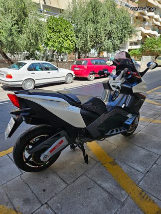 Aprilia SRV 850 '15