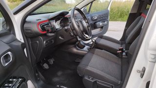 Citroen C3 2017 1.2 -110HP- PANORAMA - GPS- KEYLESS -CRUISE CONTROL-thumb-10