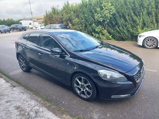 Volvo V40 2015-thumb-2