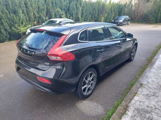Volvo V40 2015-thumb-3