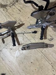 βάση πατάκια ΟΔΗΓΟΥ YAMAHA MT 09 tracer 900