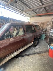 Toyota 1992 HILUX-thumb-1