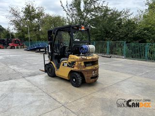 CAT 2011 GP25N-thumb-2
