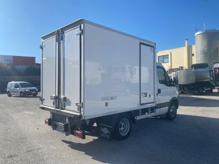Ψυγείο Iveco 2013 35C13 / EURO 5b-thumb-3