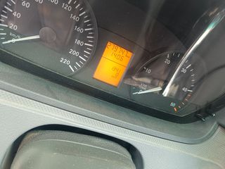 Mercedes-Benz Vito 2013-thumb-6