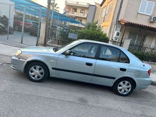 Hyundai Accent 2004-thumb-1