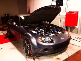 Mazda MX-5 2006-thumb-17