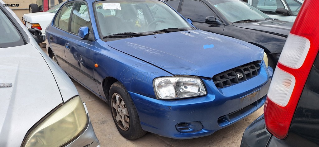 Hyundai Accent '00 Sedan Πισω δεξιά πόρτα /Προφυλακτηρας πισω με αντιθορυβικο φελιζολ /Πισω δεξι φανάρι /Καθρέφτης συνοδηγού