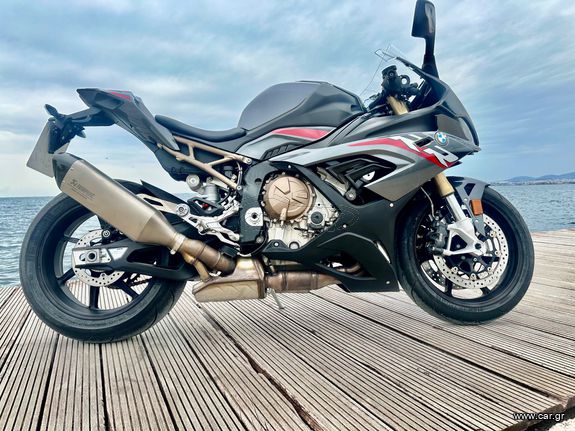 Bmw S1000RR 2022 Ζαντες Μ + AKRAPOVIC