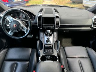 Porsche Cayenne 2010 S HYBRID-thumb-5