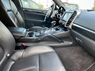 Porsche Cayenne 2010 S HYBRID-thumb-14