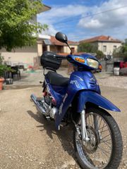 Modenas Kriss II '04