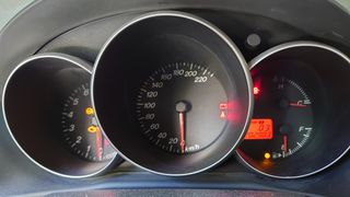 Mazda 3 2004-thumb-11