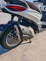 Piaggio Beverly 400 2023 HPE-thumb-10