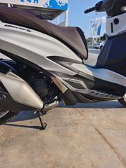Piaggio Beverly 400 2023 HPE-thumb-12