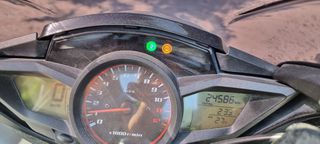 Honda VFR 1200 2010 1200F-thumb-6