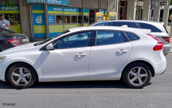 Volvo V40 '17 T3,Ελληνική αντιπροσωπεία, πρώτο χέρι