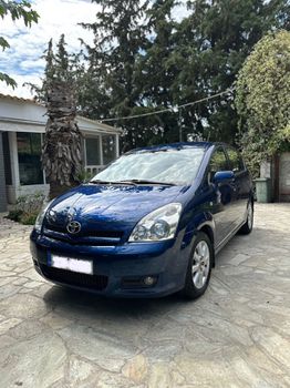 Toyota Corolla Verso '05 VVT-i