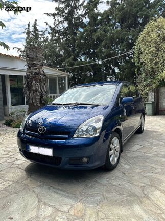 Toyota Corolla Verso '05 VVT-i