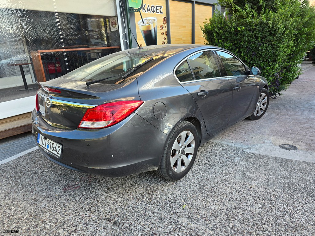 Opel Insignia 2010 1.8