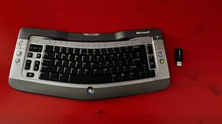 Ασύρματο πληκτρολόγιο Microsoft Wireless Entertainment Keyboard 7000